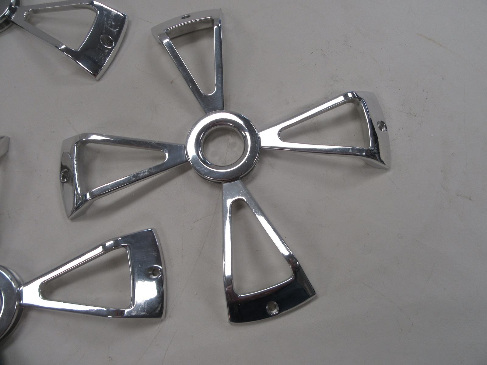 MASTERCRAFT TRAILER HUBCAP (SET OF 3) SILVER ALUMINUM 11 5/8 INCH MARINE BOAT