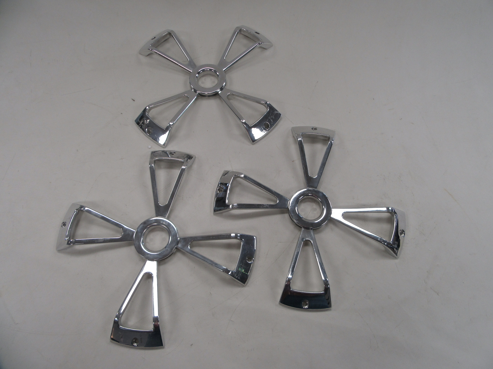 MASTERCRAFT TRAILER HUBCAP (SET OF 3) SILVER ALUMINUM 11 5/8 INCH MARINE BOAT